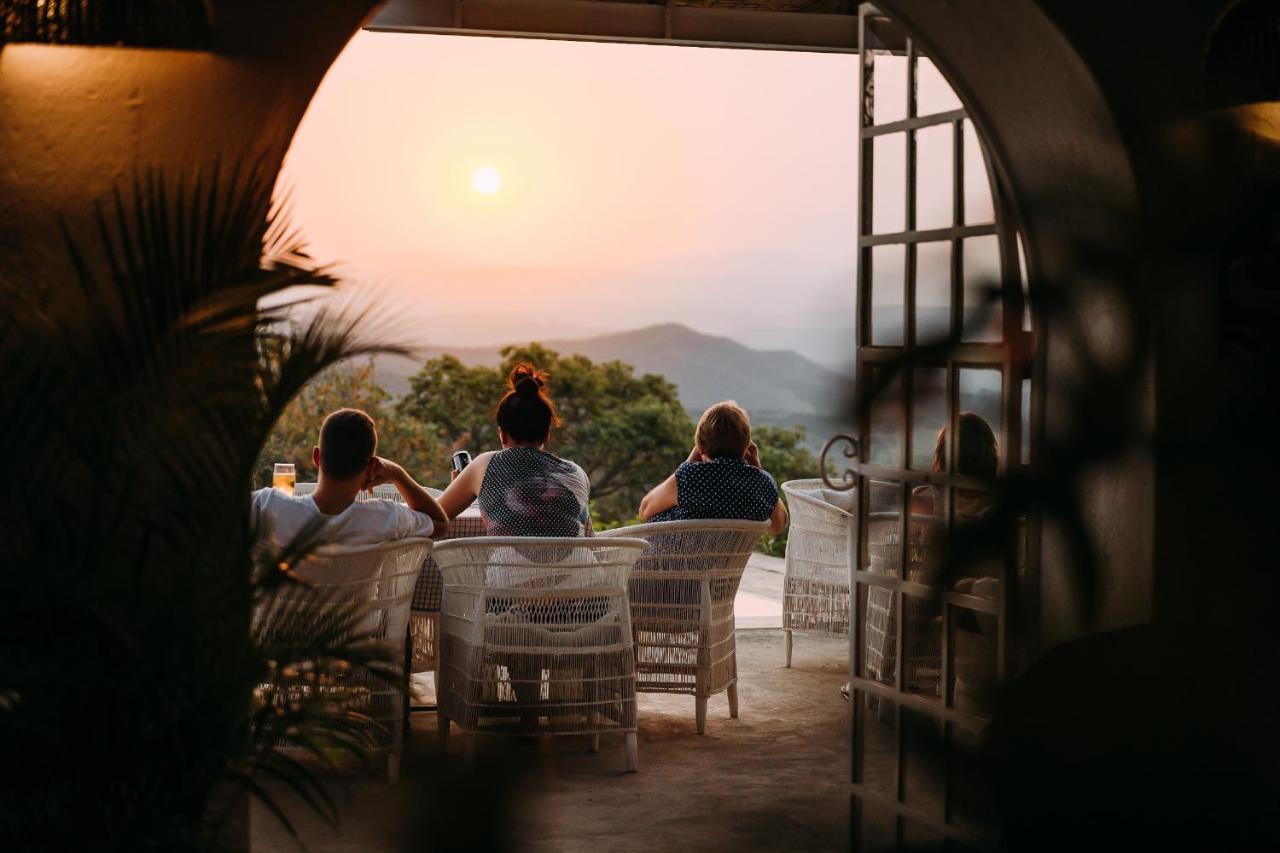 Bed and Breakfast Ashbourne Country Escape Хейзивью Экстерьер фото